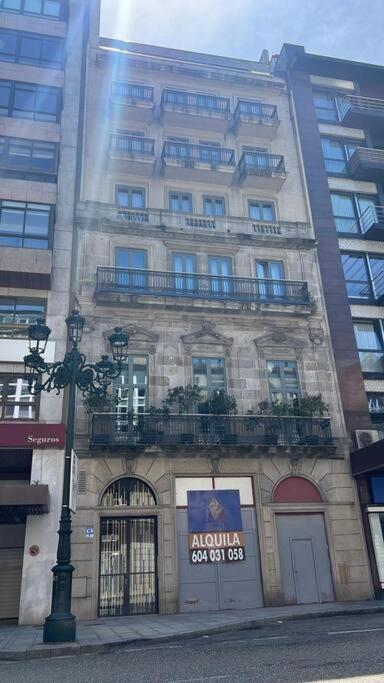 Central Suites Poli Sanz Vigo Bagian luar foto