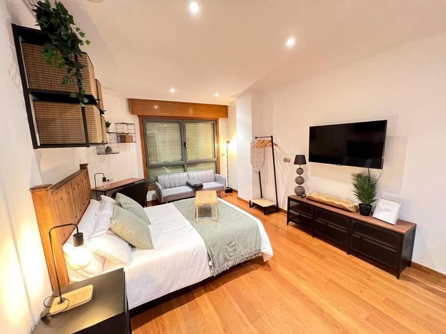 Central Suites Poli Sanz Vigo Bagian luar foto